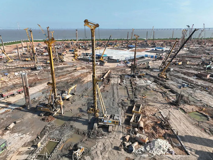 18cd9c6858e848db863d953970a55077