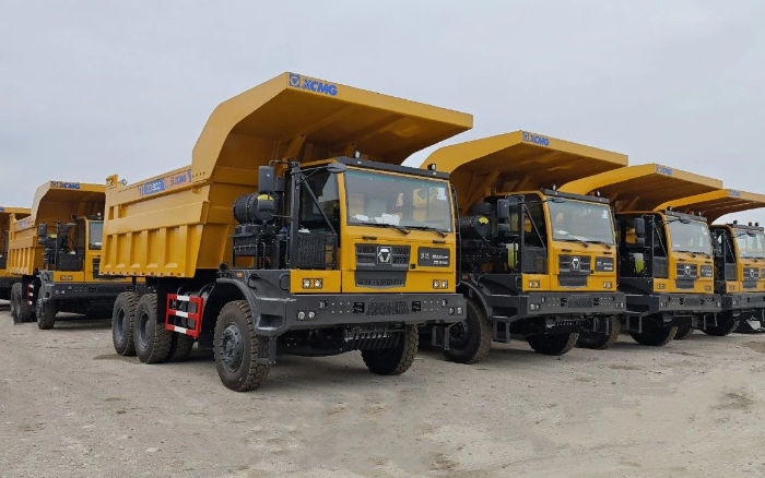 J9集团XG90矿卡批量交付哈萨克斯坦