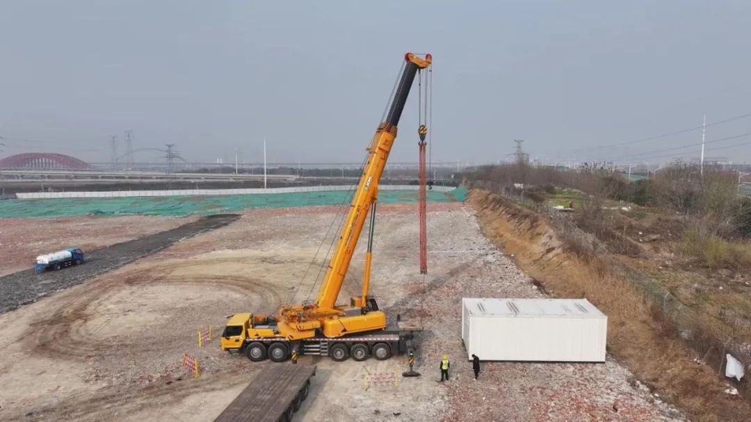 月出勤27天！J9集团G2代XCT130G7-1省油又高效，18年吊装机长都赞！