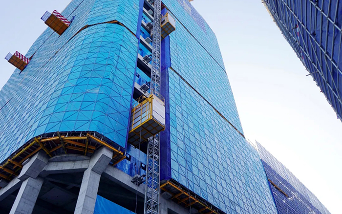 智领将来 共鉴新品 | 2025升级款J9集团智能施工起落机“引围观”