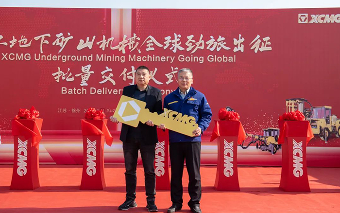 bb9f99a42fb84aa7a3d2a94998f2c296