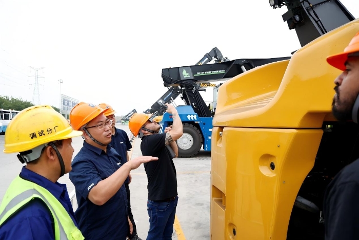 8cf38bf0bb0c405887bddf4783fbe629