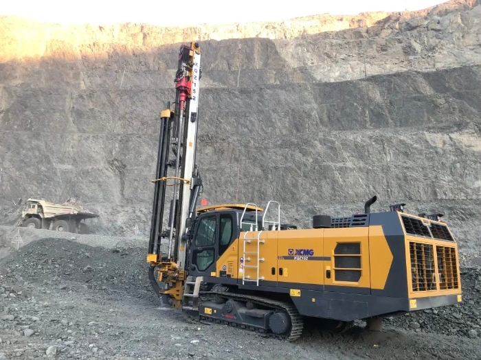 e717917487604daebc7a4ae23e1c6c65