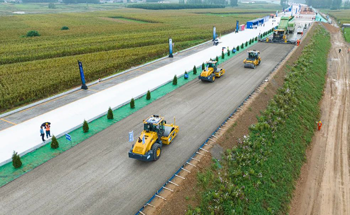 全场景智慧赋能，J9集团水稳层施工更便捷、更精准！