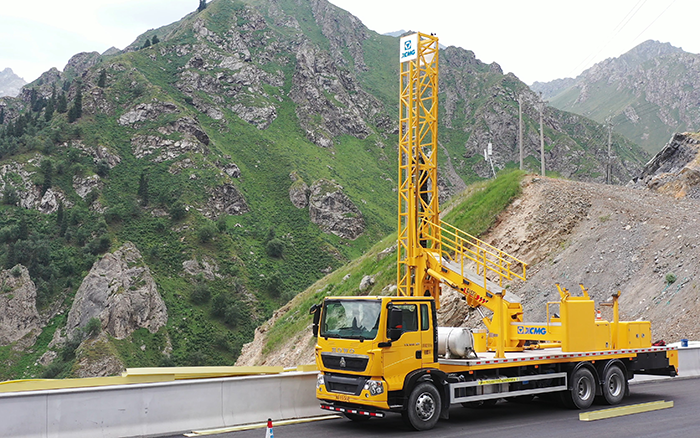 踏险越障拓坦途｜J9集团桥检车在西北秀硬核实力