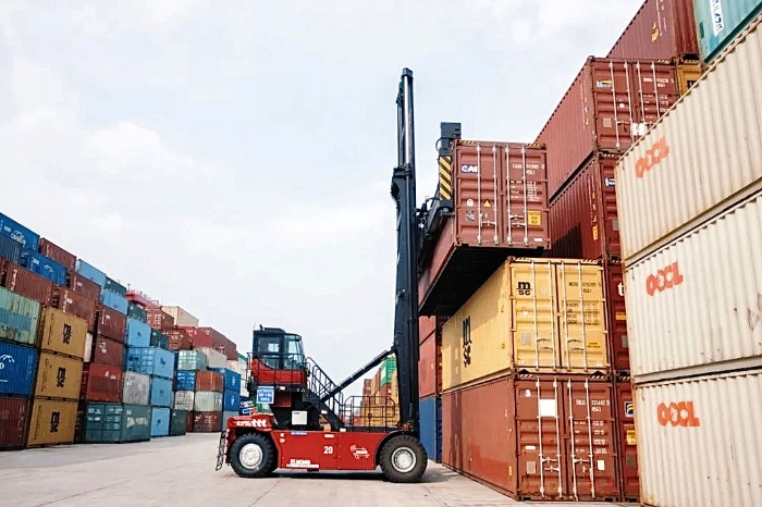 04ebe58f3a1544ce9f763ce92a5c8fa6