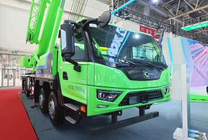 2e19e0dfa90d4d089213e1e5bc43b14e