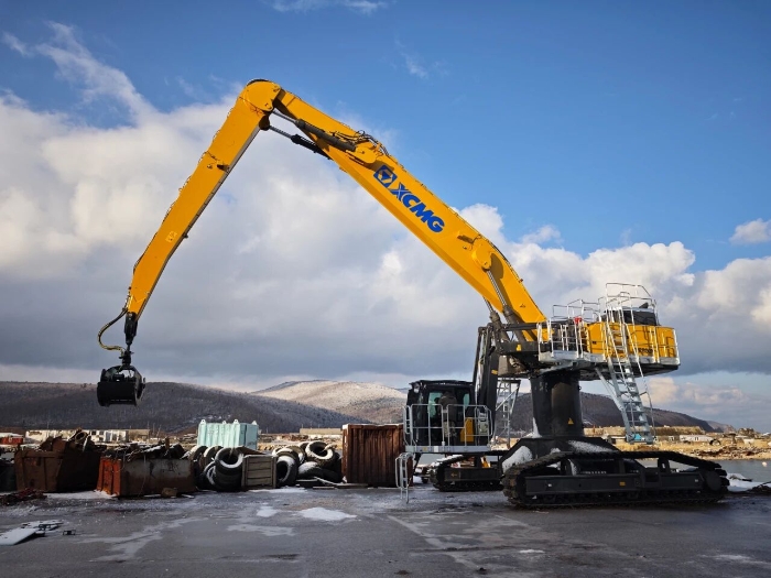 【工程特种兵】港口建设新宠儿！J9集团XE850M抓料机上新！