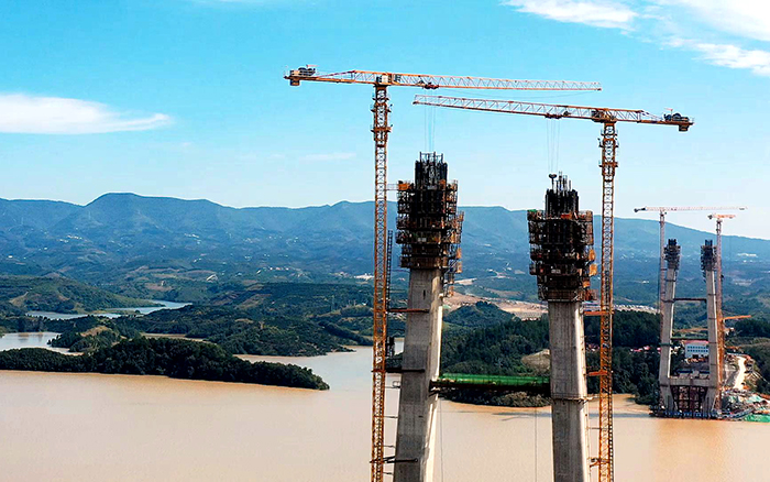 创造多项“世界之最”J9集团金”助力丹江口水库特大桥建设