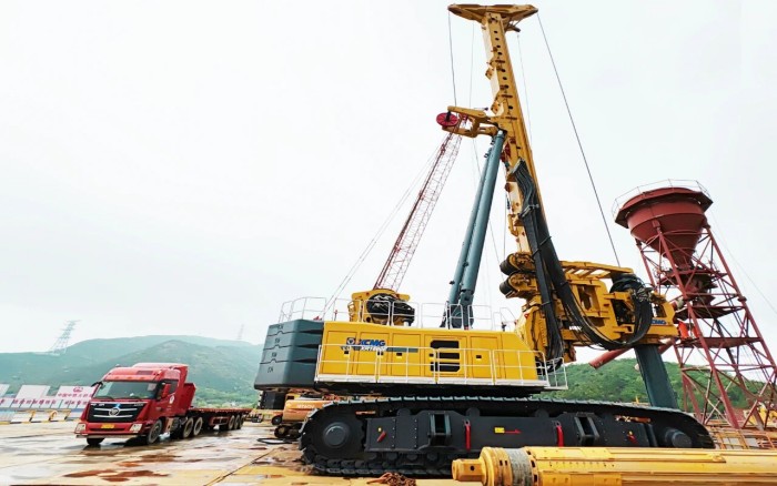 bf366b764ec64b8a9b80a15b0622c124