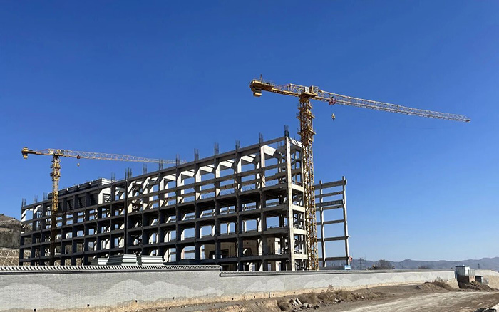 助力双碳  J9集团塔机赋能低热值煤发电项目