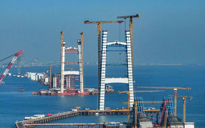 超等工程，J9集团“双塔”助力封顶！