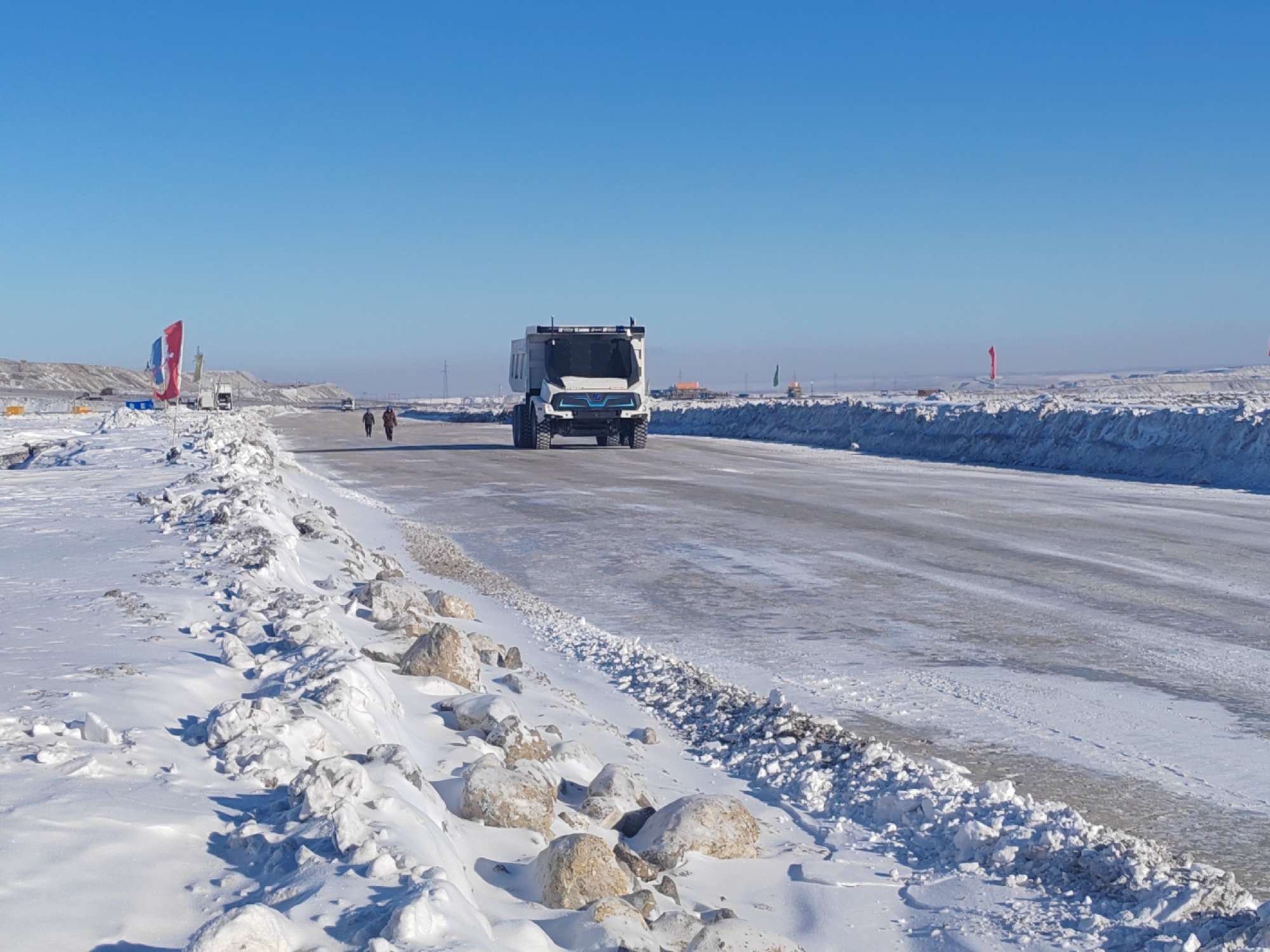 8ff101f0140947b6ae4a96e1107ddd3b