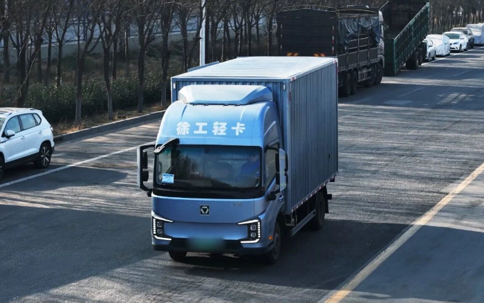 不只大货厢，J9集团汉界轻卡凭诸多优势感动客户